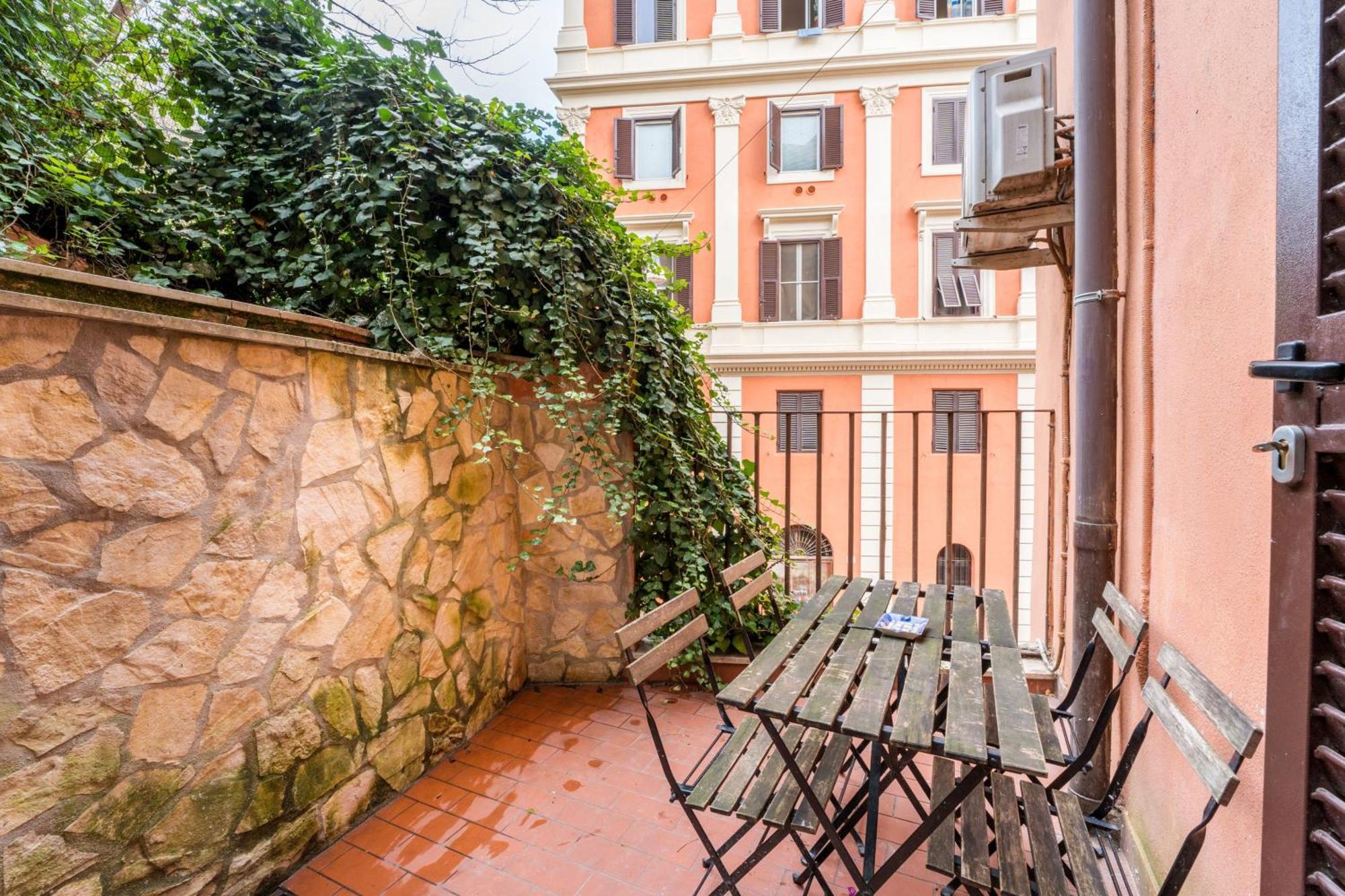 Fl Apartments Il Piccolo Borgo Di Trastevere Рим Екстериор снимка